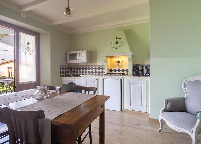 Le Casaline Farm stay *