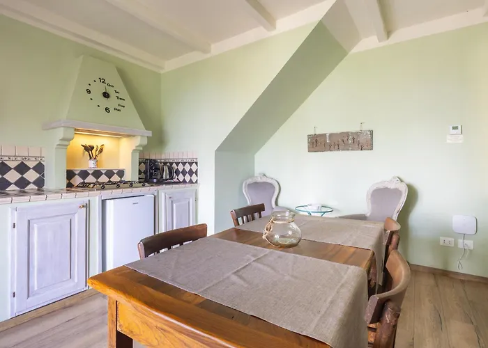 Le Casaline Farm stay Seggiano
