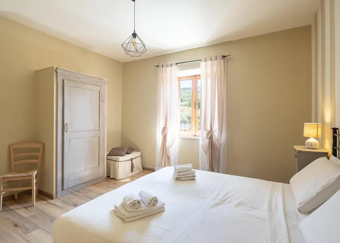 Le Casaline Farm stay *